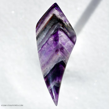 RED PHANTOM HEMATITE CAPPED CHEVRON AMETHYST - Brazil