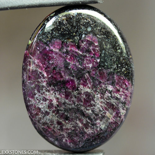 Eudialyte Lexx Stones