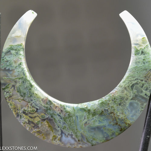 Rare Old Stock Horse Canyon Green Moss Agate Hand Carved Crescent Moon Cabochon By Lexx Stones 46 Carats