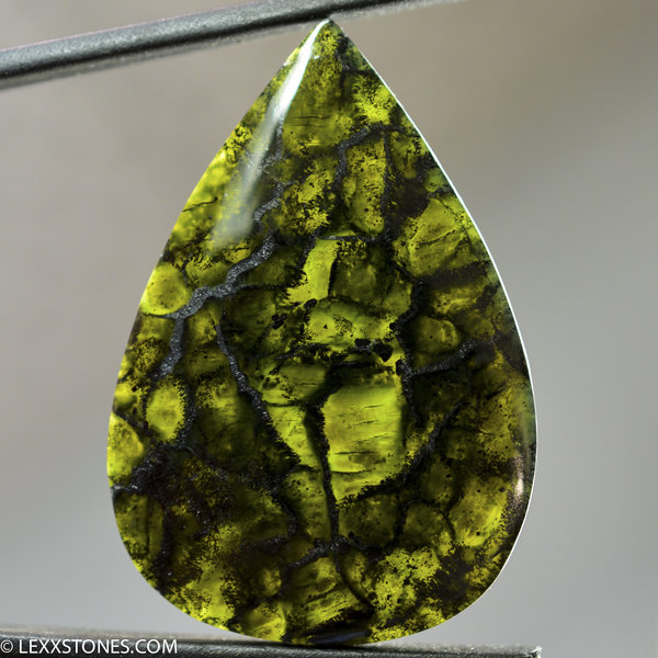 Old Stock Olivine Peridot Gemstone Cabochon Hand Crafted By LEXX STONES 48 Carats