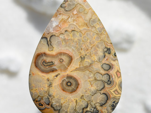 Flowering Tube Onyx Lexx Stones